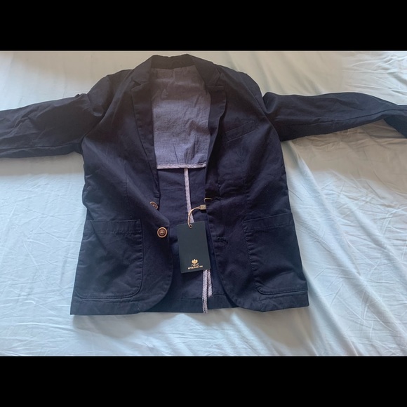 Blazer - Picture 2 of 2